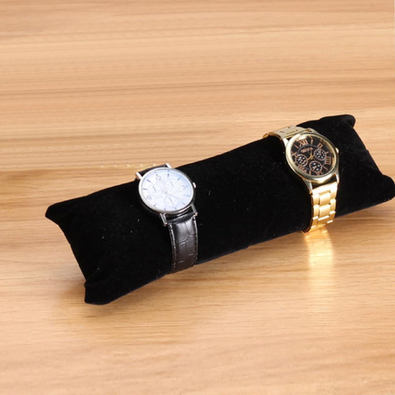 4 Pezzi Cuscino In per Orologiocuscino， Orologi Cuscino per Esposizione， Cuscino per Bracciale，Guarda Il Cuscino Porta Bracciale， per Bracciale Adatto per Esporre Braccialetti, Orologi e Altri Gioiell