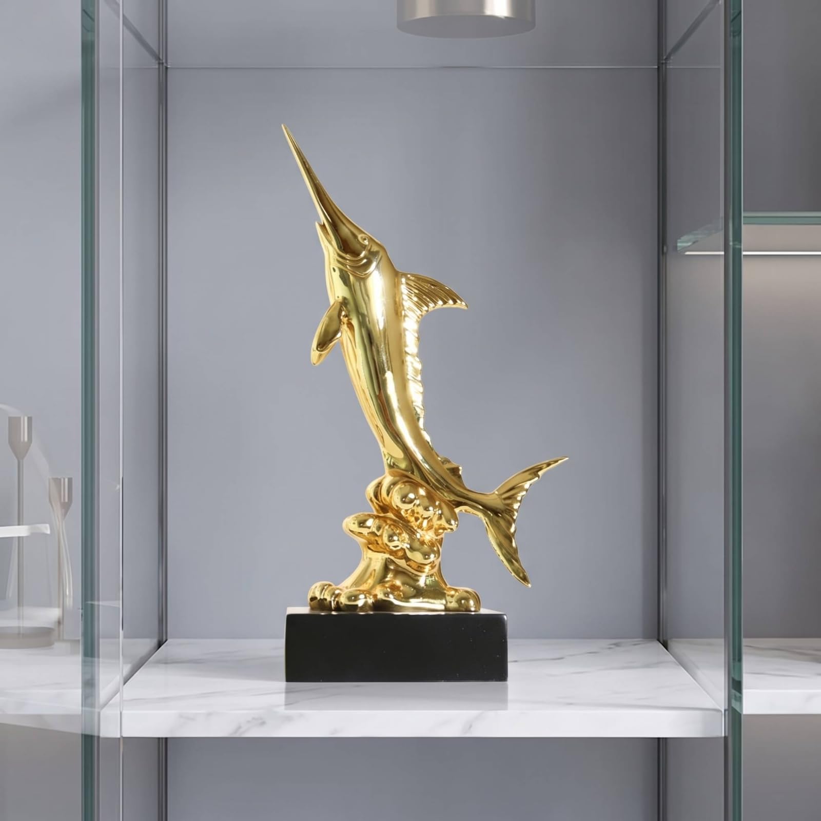 Ozeanisch Schwertfisch-Figur, Europäischer Schwertfisch, Variante A, Höhe 43 cm, Länge 20 cm, Breite 10 cm, Korallenrot A