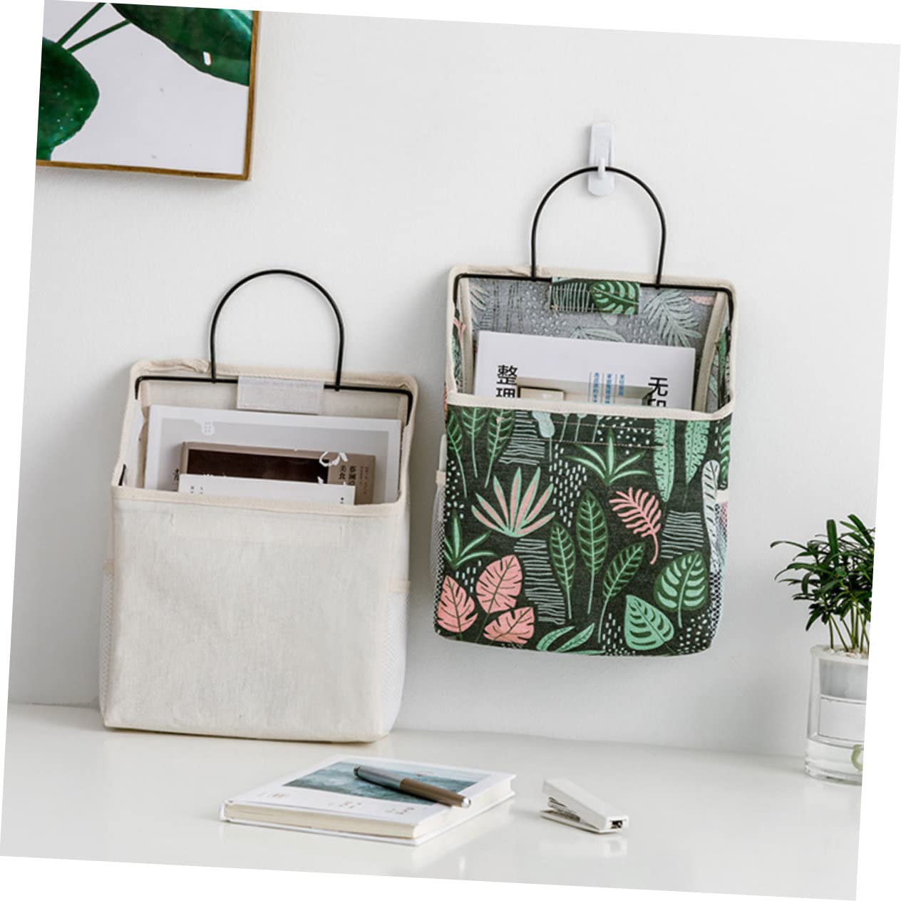 Borsa Organizer da Appendere per Porta Bianca 2 Pezzi | Tessuto di Cotone , Tasche Laterali e Scomparto Principale Ampio , Uso Domestico per Posta e Gioielli