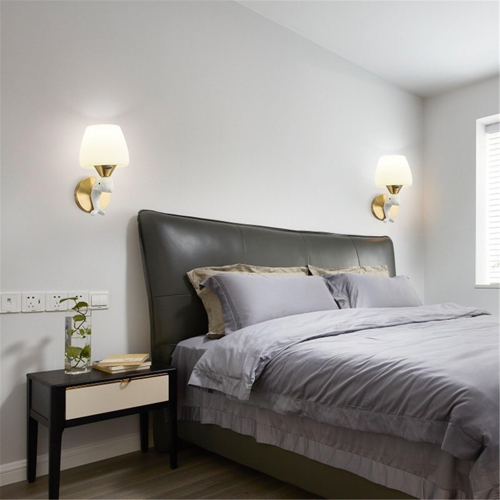 Interna Sconces Lampada da parete con decorazione creativa for camera letto cornice in rame e statuetta