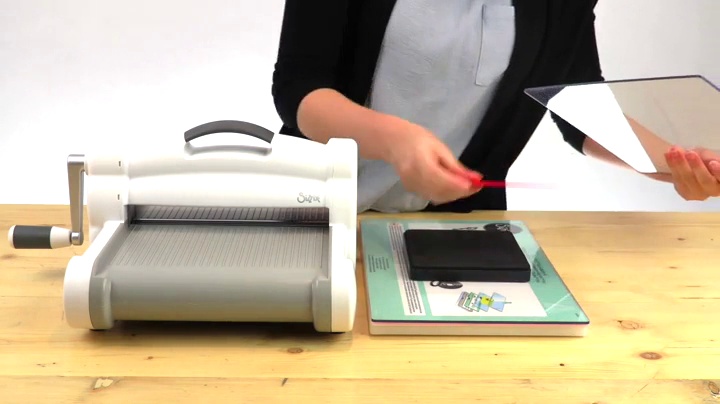 Watch Sizzix Big Shot Plus 660020 A4 Manual Die Cutting and