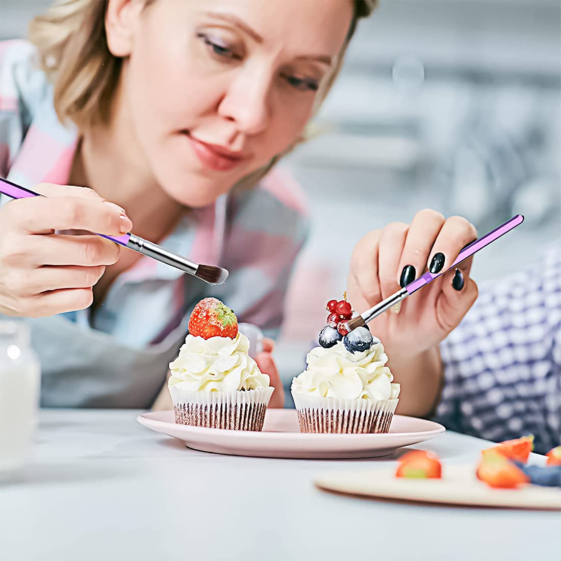 8 Pcs Christmas Cake Decorating Brushes - Food Fondant & Cookie Painting Tools For Holiday Baking | Fondant Gum Paste Tool Set 6 thumbnail image