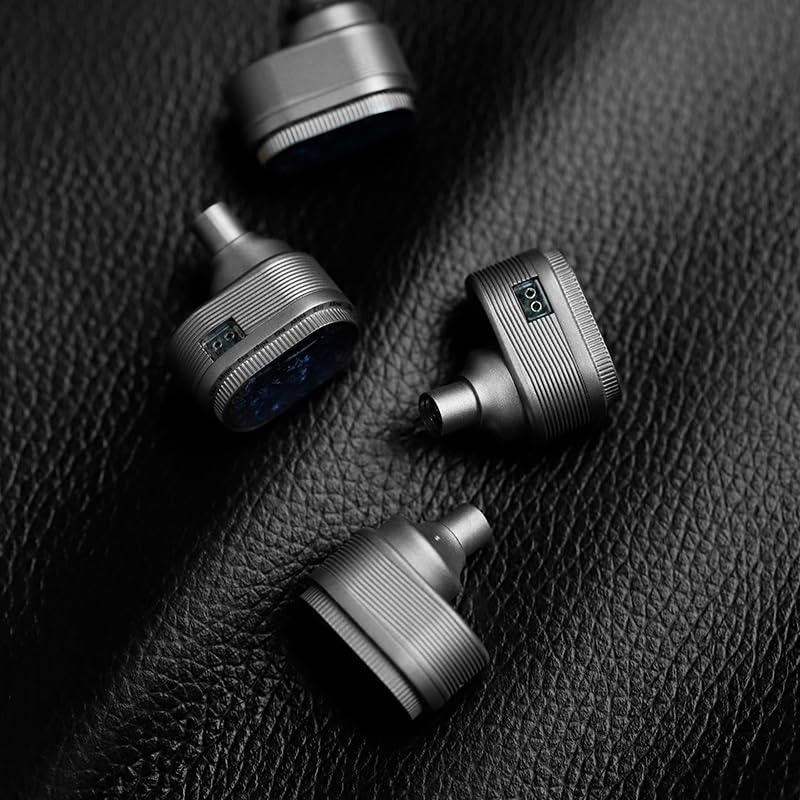 Shanling Moria Écouteurs intra-auriculaires Single-Dynamic avec membrane en titane 60 couches et entraînement magnétique triple cavité, boîtier en titane CNC, câble OFC plaqué argent 5N, 2 broches de