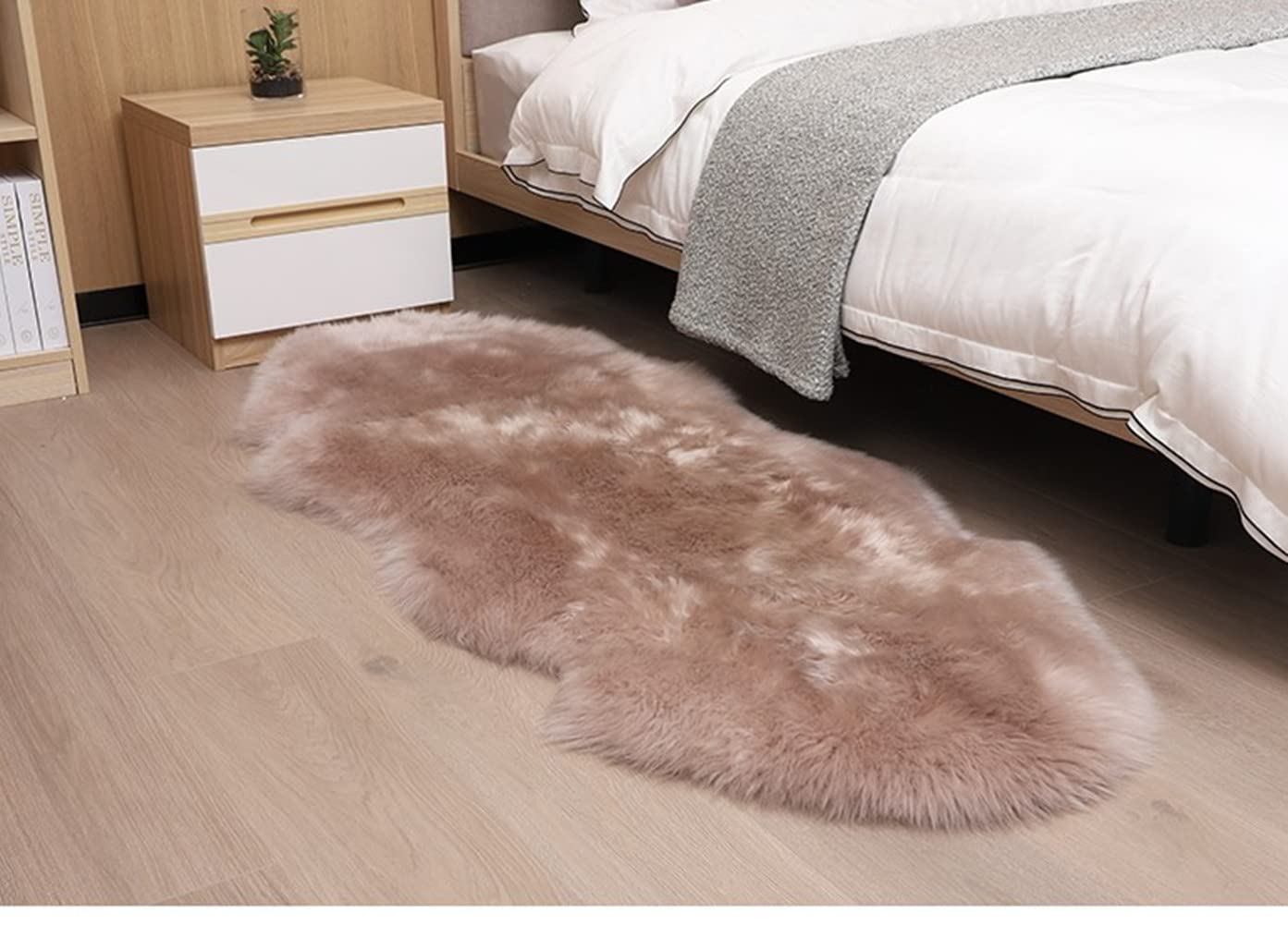 天然羊毛100% ホワイトシープスキンラグ 100×70cm ニュージーランド製 天然羊毛100% ホワイトシープスキンラグ 100×70cm ニュージーランド製