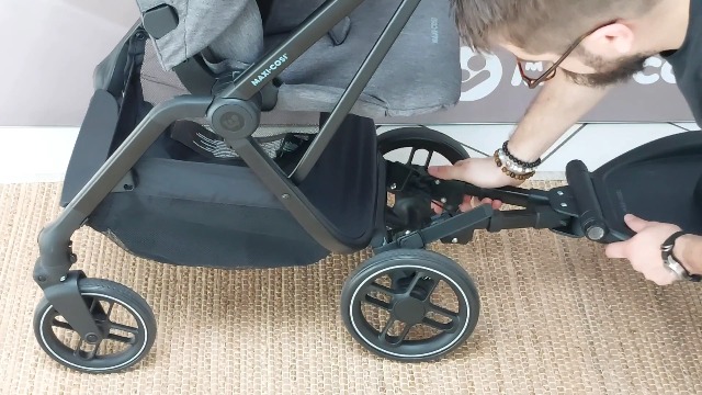 Maxi-Cosi Hop-on Board, Stroller Board, 2-In-1, Detachable Seat, Toddler Sit or Stand Attachments, Compatible With Most Maxi-Cosi Strollers