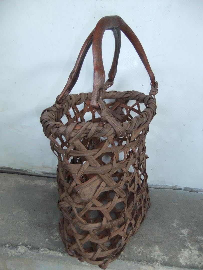 Amazon.co.jp: 山葡萄 山ぶどう 26 籠 かごバッグ : ファッション