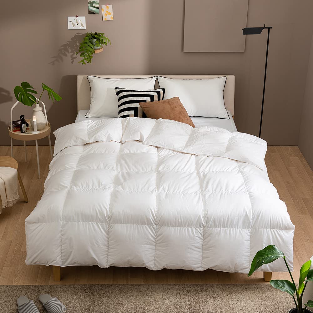 Amazon｜ハンガリー産ホワイトグース90％ 羽毛掛けふとん クィーン