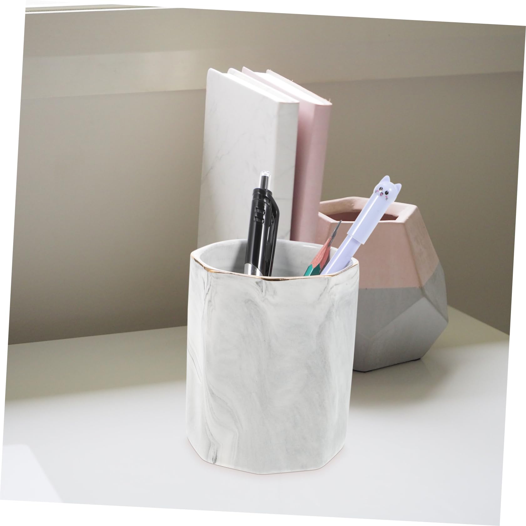 Portapenne Esagonale in Ceramica Effetto Marmo, Elegante