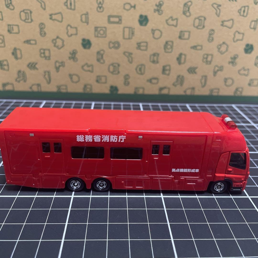 Amazon.co.jp: トミカ いすゞ ギガ 拠点機能形成車 ロングトミカ
