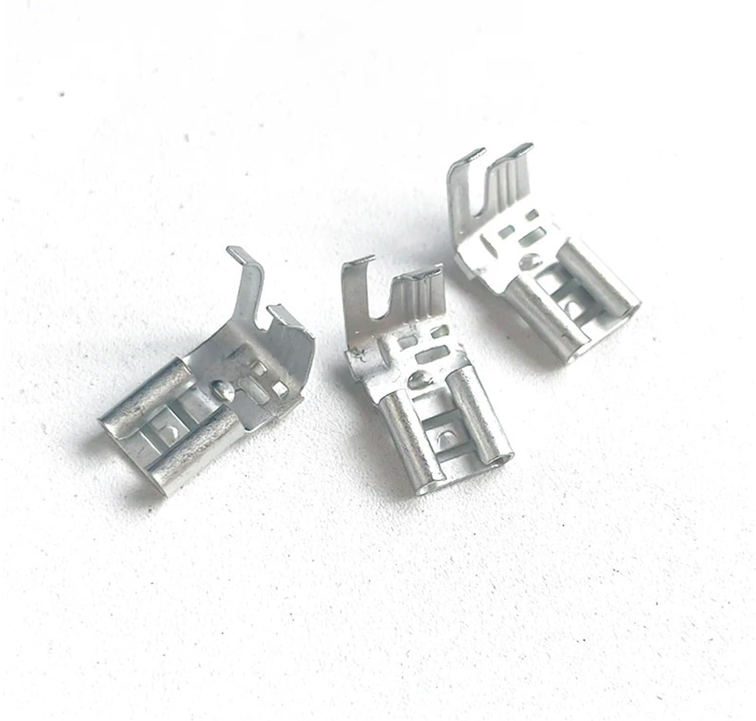 10/50/100Flag Terminal with Lock,Solder Quick Disconnect Crimp Electric Female 6.3mm Terminals (100pcs)