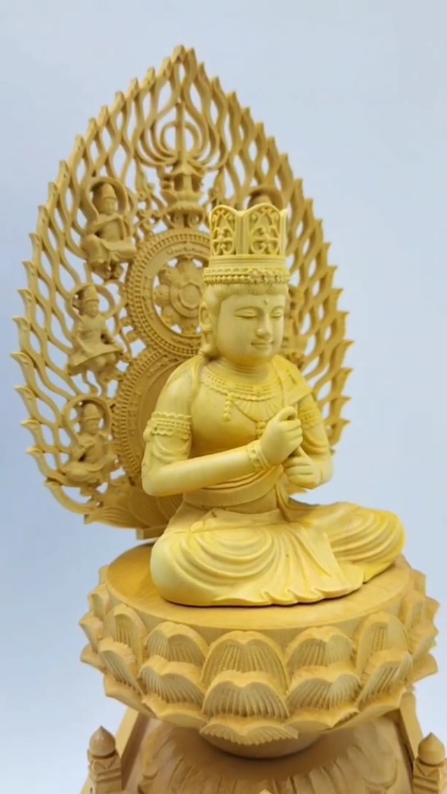 真言宗】柘植製 大日如来(座像/2.5寸) 六角台座 火炎光背 眼入 仏像