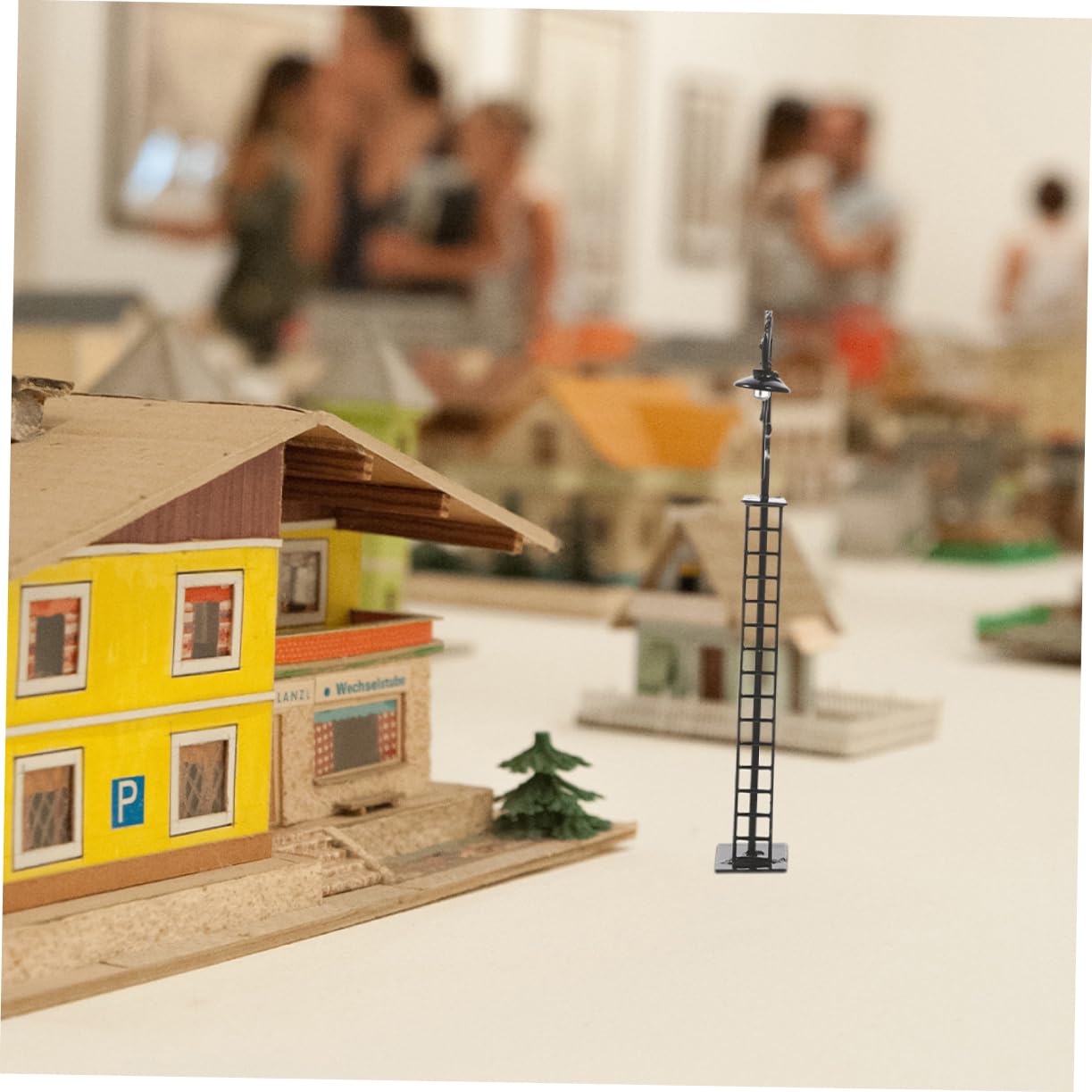 ULDIGI Miniature Train Signal Light Model Luminous Street Lamp for Model Building Mini House Decor Abs Plastic Scene Layout