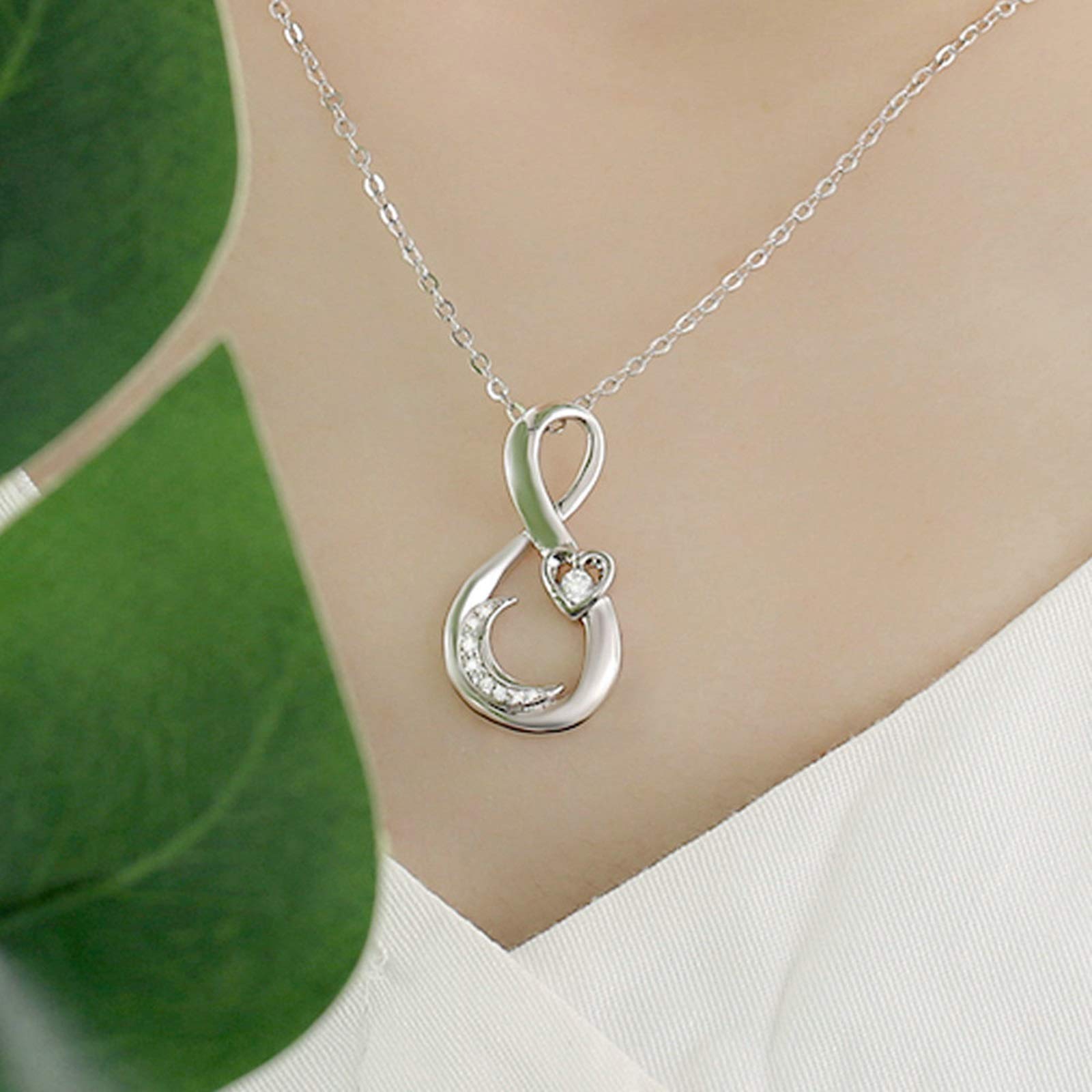 KnSam Collar de plata para hombre con colgante, cadena de plata para hombre, con 8 corazones y luna de circonitas, chapado en oro, joyas para mujeres y niñas, plata, Cobre