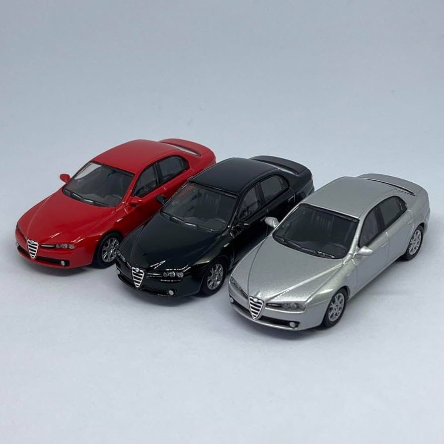 alfa romeo Collection 4+1台セット alfa romeo Collection 4+1台セット Triple 9 1/18 Alfa Romeo