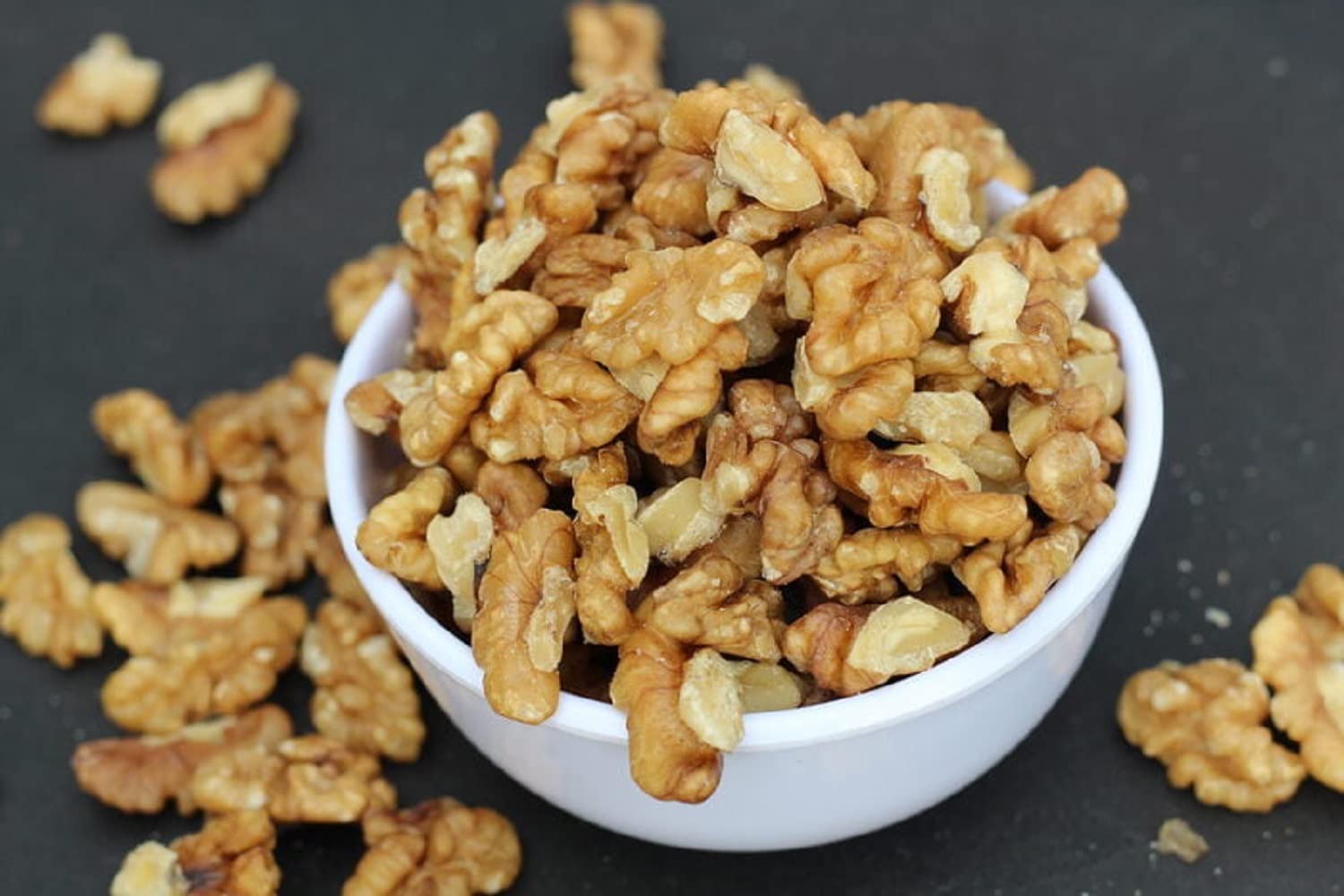 ENGLISH NUTS-THE DRY FRUITS HOUSE Blackjack 1 Kgs Kashmiri Walnut Quarter Kernels || Akhrot Giri || New Crop || Vaccum Packed || L O W E S T P RIC E || Without Shell