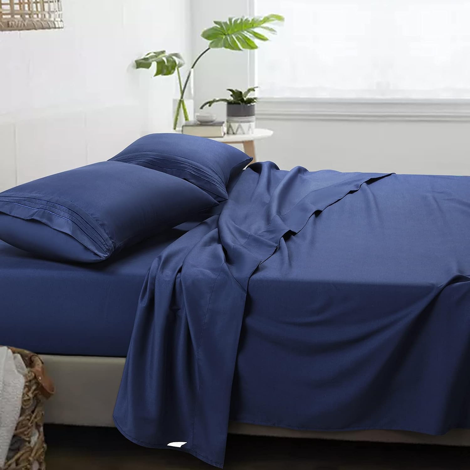 COHOME Queen Sheet Set Luxury Brushed Microfiber 1800 Series Sheet Set - Super Soft 16 '' Deep Pocket Cooling Bed Sheet Set 4 Piece Breathable,Comfortable,Wrinkle Free,Fade Resistant (Navy Blue)