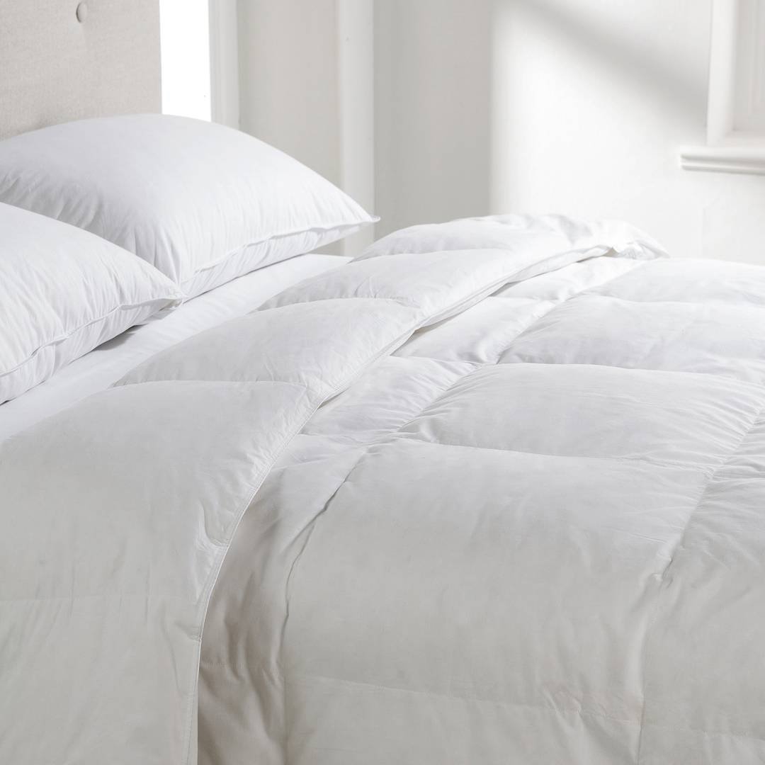 Extra Warm Extra Filled Luxurious 13.5 Tog Duck Feather And Down Duvet Quilt by Feather&Linen (King)
