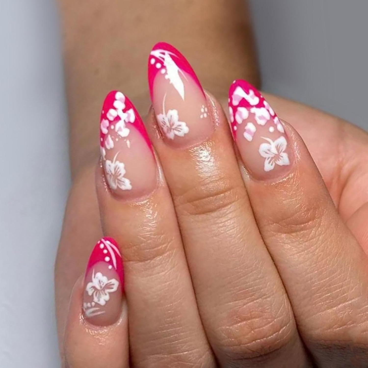 Flower Press on Nails Short Square Fake Nails with White Floral Design Glossy Blue Glue on Nails Yellow Striped Nails Press ons Reusable Full Cover Spring Summer Acrylic Nails for Women Manicure 24Pcs