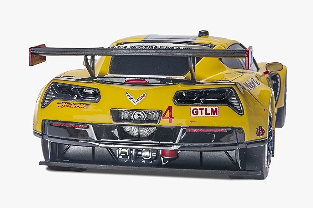 Amazon | Revell Corvette C7.R Plastic Model Kit [並行輸入品