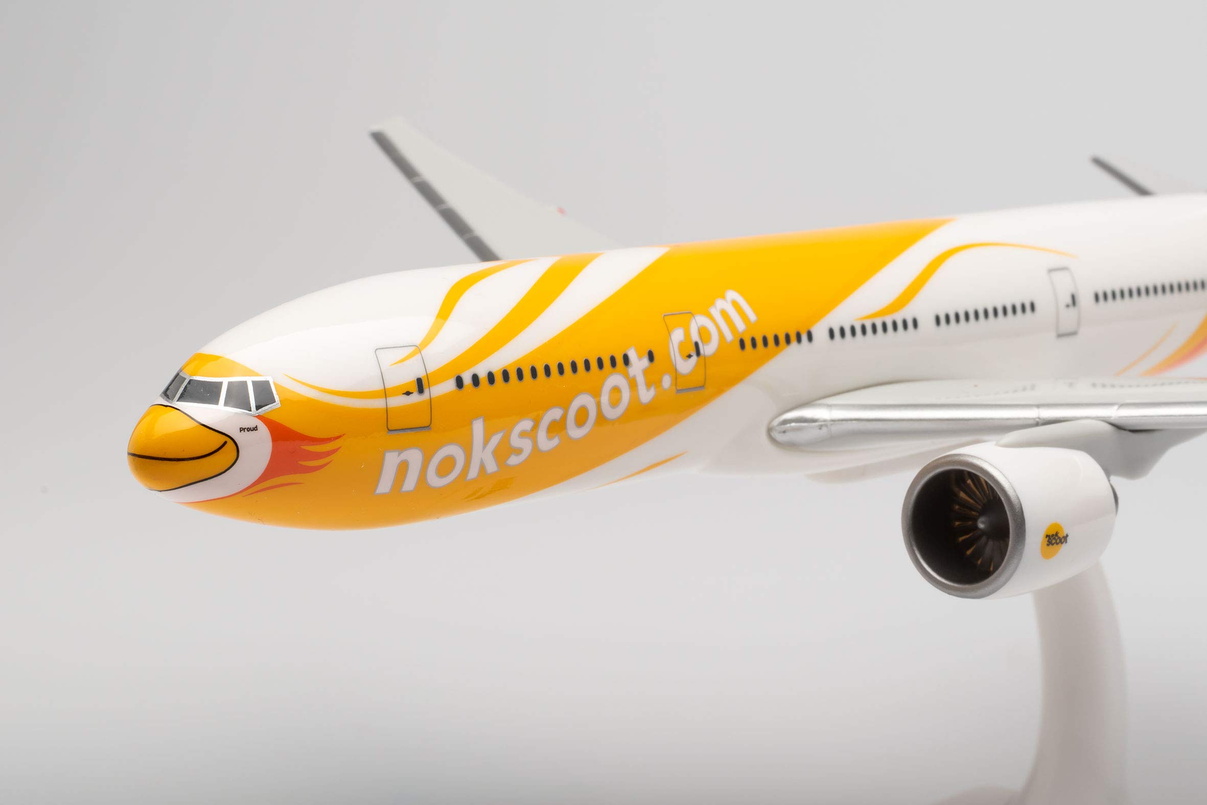 Amazon | herpa wings 1/200 777-200 NokScoot