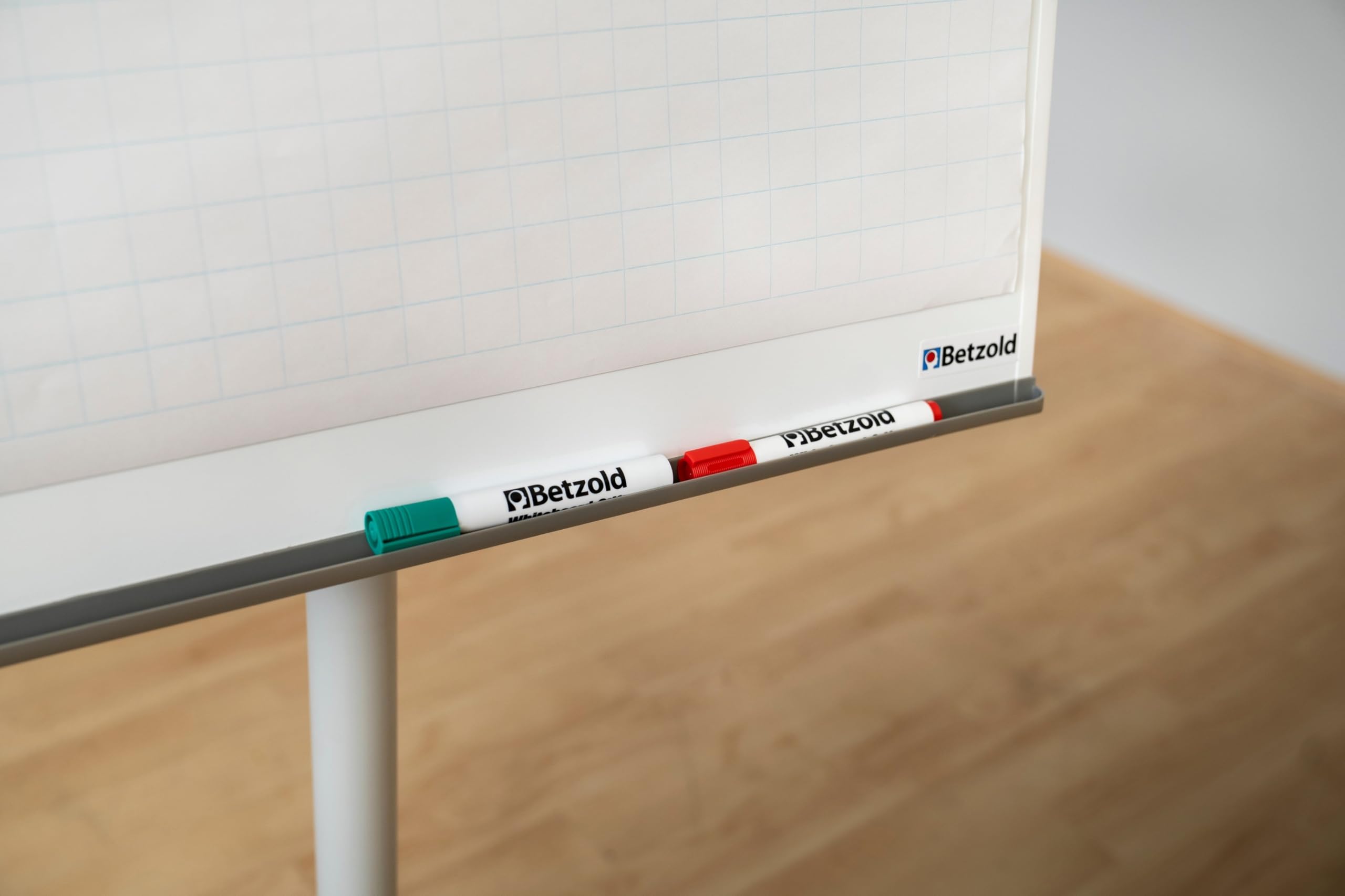 Betzold - Flipchart-Ständer mobil auf Rollen magnetisch - Whiteboard Memo-Board