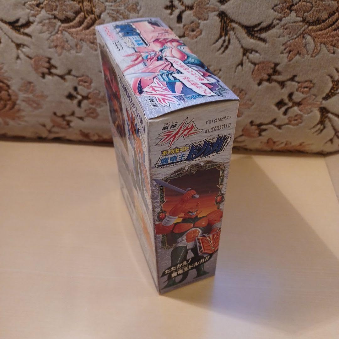 Amazon.co.jp: 獣神ライガー！ポーズヒーロー魔竜王ドルガ！当時物 