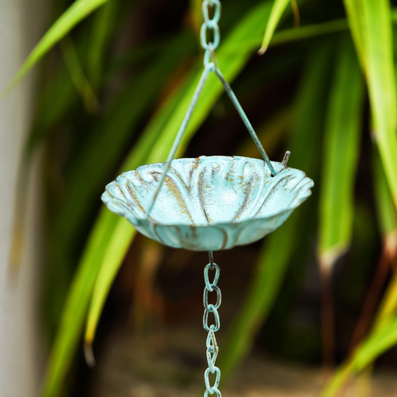 Jemeni 12-Cup Water Lily Rain Chain for Gutters 8.5ft, Green Patina Iron Easy-Install Gutter Chain Alternative, Outdoor Garden & Patio Decor