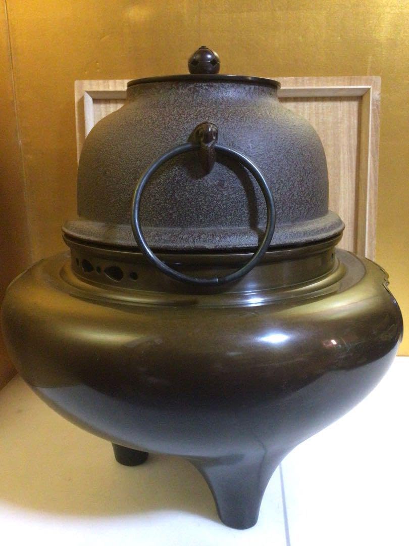 茶道具 風炉釜 敬典&浄雲『唐銅朝鮮風炉』 風炉灰５袋付き 茶道具 風炉釜 敬典&浄雲 唐銅朝鮮風炉 風炉灰5袋付き