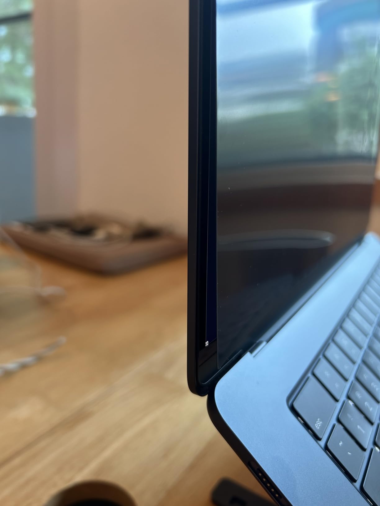 Spigen SafeView Privacy Screenprotector MacBook Air 13 Inch (M4/M3/M2) - Magnetisch