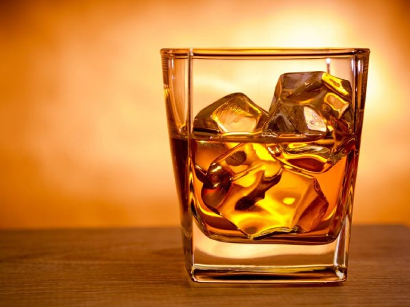 ROCKFORD Italian Premium Whiskey Glasses Set of 2, 300ML, Transparent, Old Fashioned Barware Tumbler for Scotch, Vodka, Bourbon, Liquor, Cocktail, Square Crystal Glass for Stylish Drink Presentation