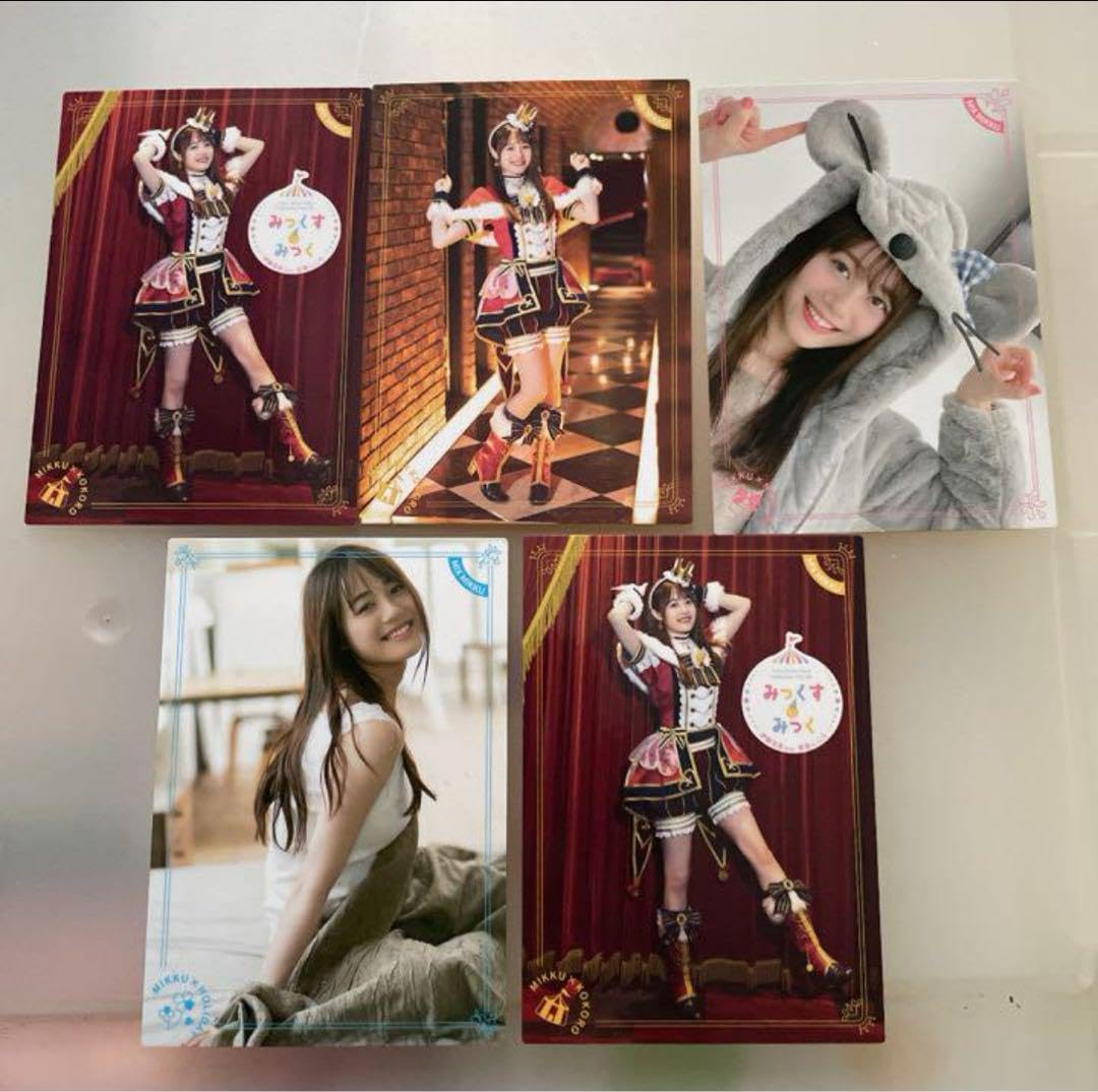 伊藤美来 みっくすみっく トレカ98枚、バインダー、DVD、缶バッジ