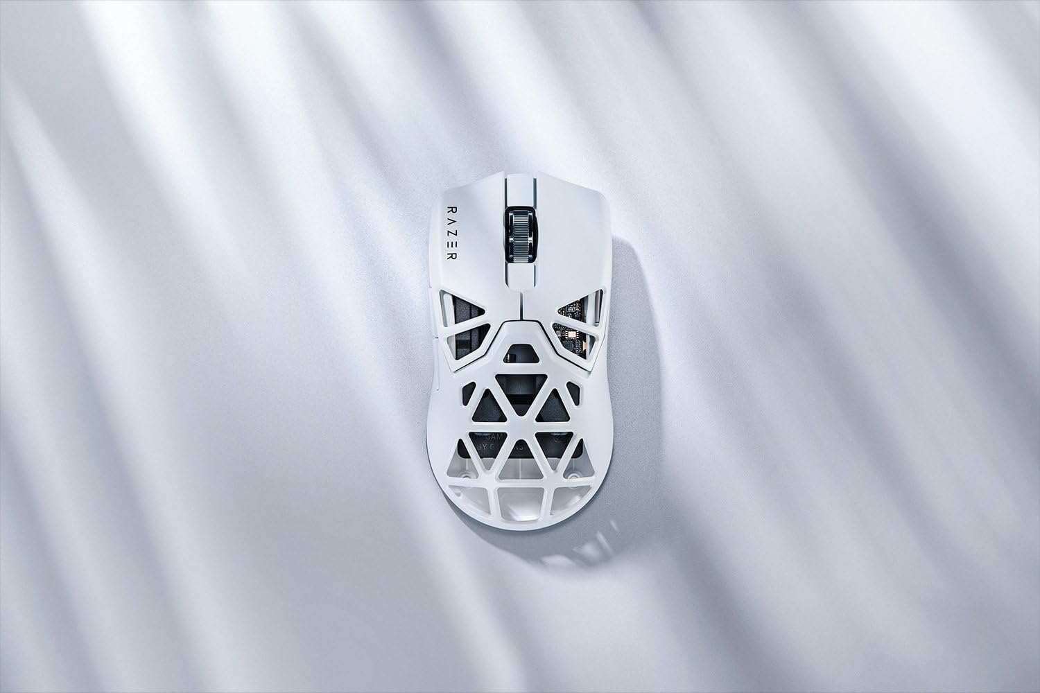 Razer Viper Mini Wireless Gaming Mouse Signature Edition | RZ01-04410100 | (Renewed) (Viper Mini - Signature White)