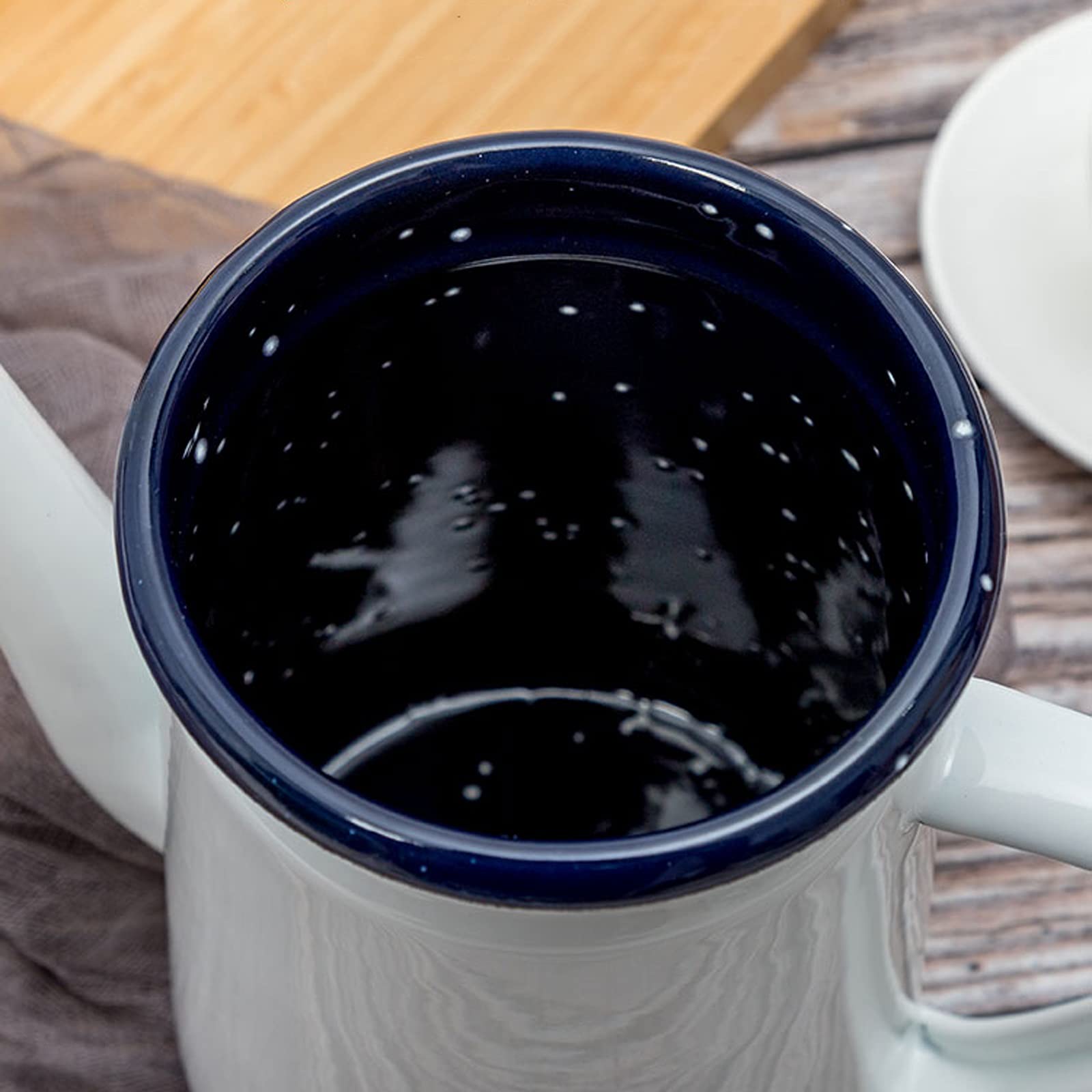 Pichet Pot de café en émail de Style Japonais avec poignée et Couvercle pichet Blanc Maison théière rétro Excellente pour Les Boissons Froides et Chaudes Pichets
