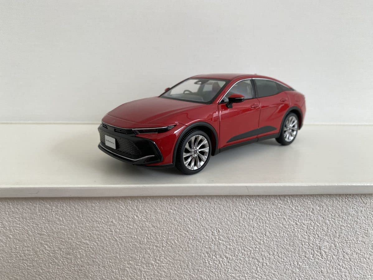モコ〜　クラウン色見本1/30ミニカー2台セット モコ〜 クラウン色見本1/30ミニカー2台セット Amazon | トヨタ