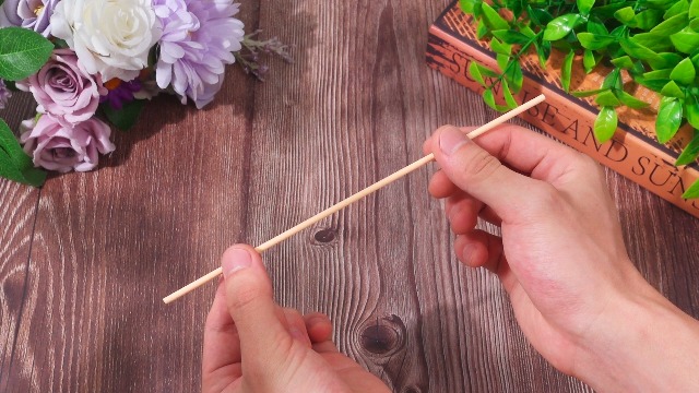 Difusor de aromaterapia XunYee con 33 piezas de flores y varillas miniatura 7