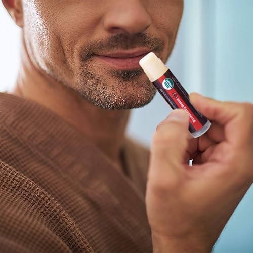 Miniatura 8 de Earth's Daughter - Bálsamo labial orgánico USDA paquete de 4 unidades, sabor a fresa, cera de abejas, aceite de coco, vitamina E, el mejor lápiz