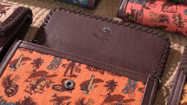 Amazon.com: Wrangler Cowboy Print Small Crossbody Bags for Women
