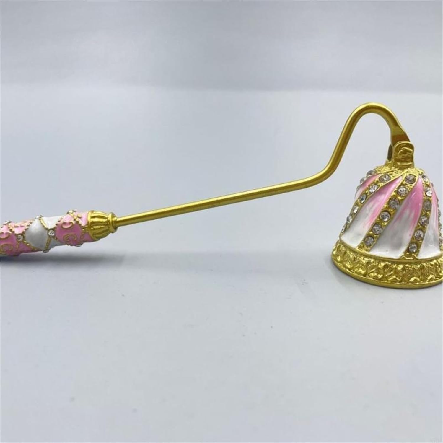 Candle Snuffer Snuffer Tool for Aromatherapies Classical Safety Protective Metal Enameled Extinguishing Accessories Extinguish The Candle