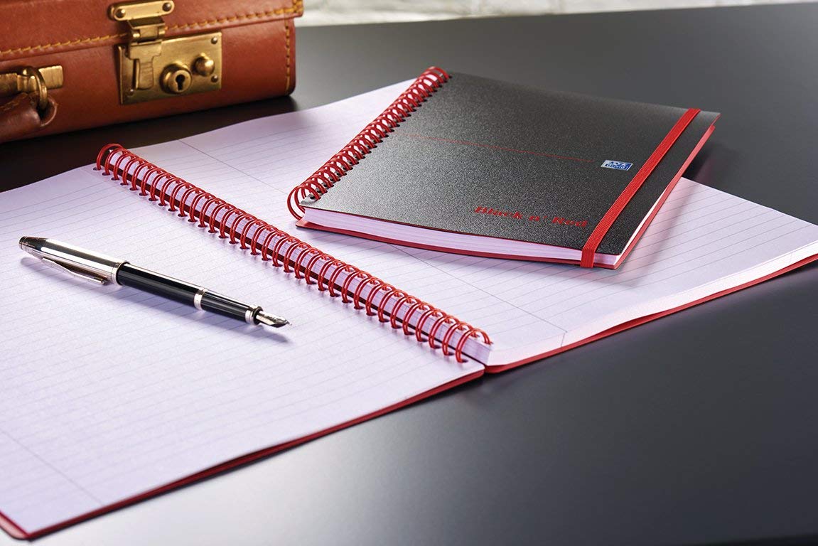 Oxford 400047654 Black n' Red - Cuaderno de espiral, 5 unidades, DIN A4, cuadriculado, tapa flexible, 70 hojas, color negro y rojo