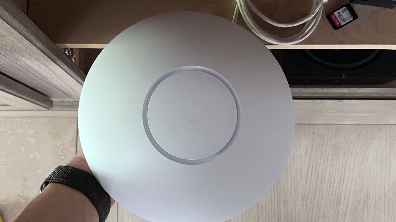 Ubiquiti UniFi U7 Pro XGS Access Point with mounting plate