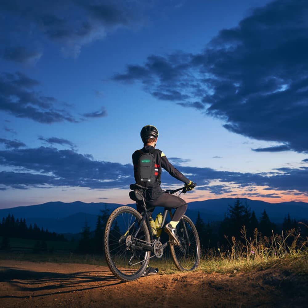 HUIOP Sac à Dos Clignotant à LED 15L avec Indicateur de Direction - Lumière de Sécurité Rechargeable USB pour Vélo - Étanche avec Télécommande Sans Fil