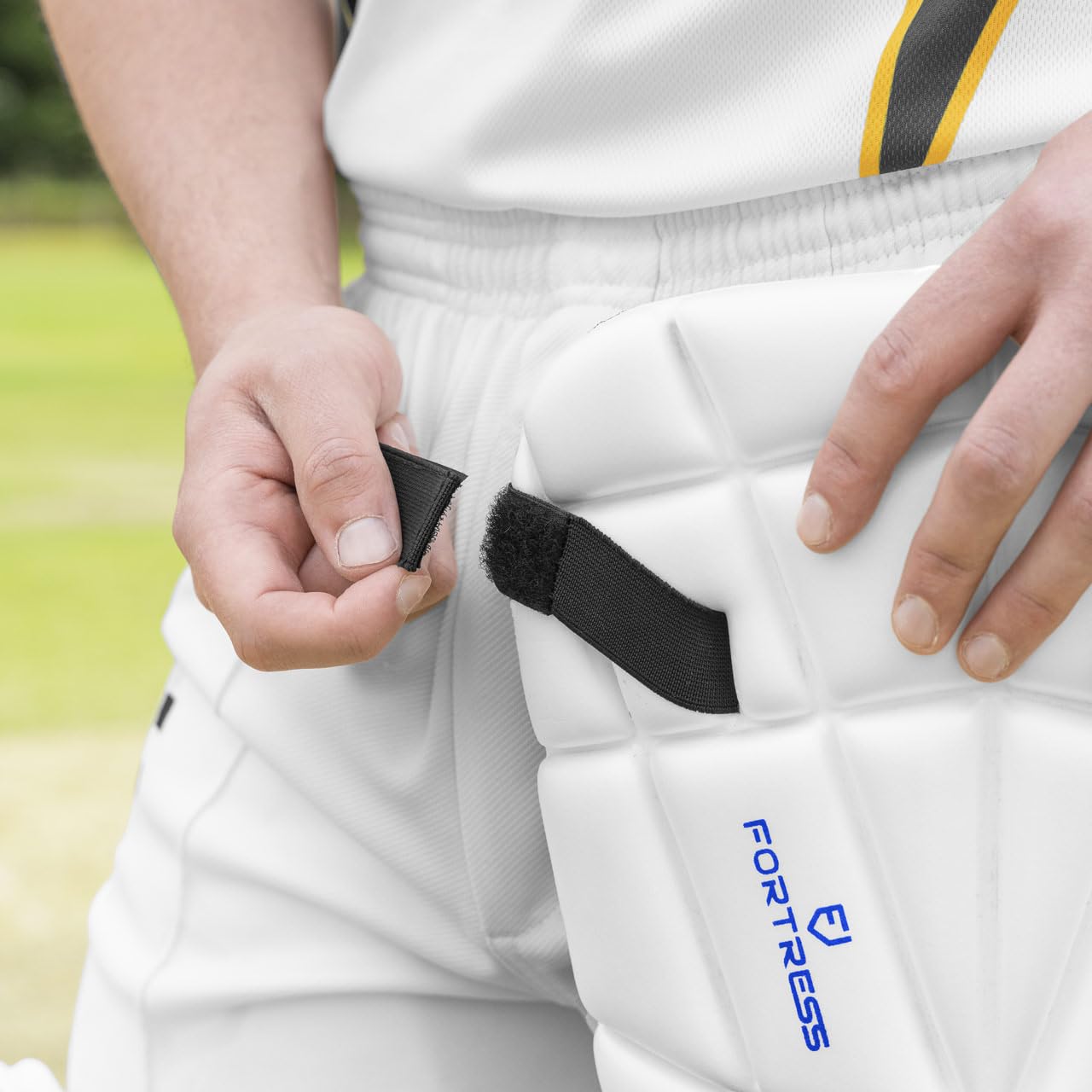 FORZA Fortress Cricket-Oberschenkelpolster – erhältlich in 3 Größen | Leichtes Cricket-Oberschenkelpolster