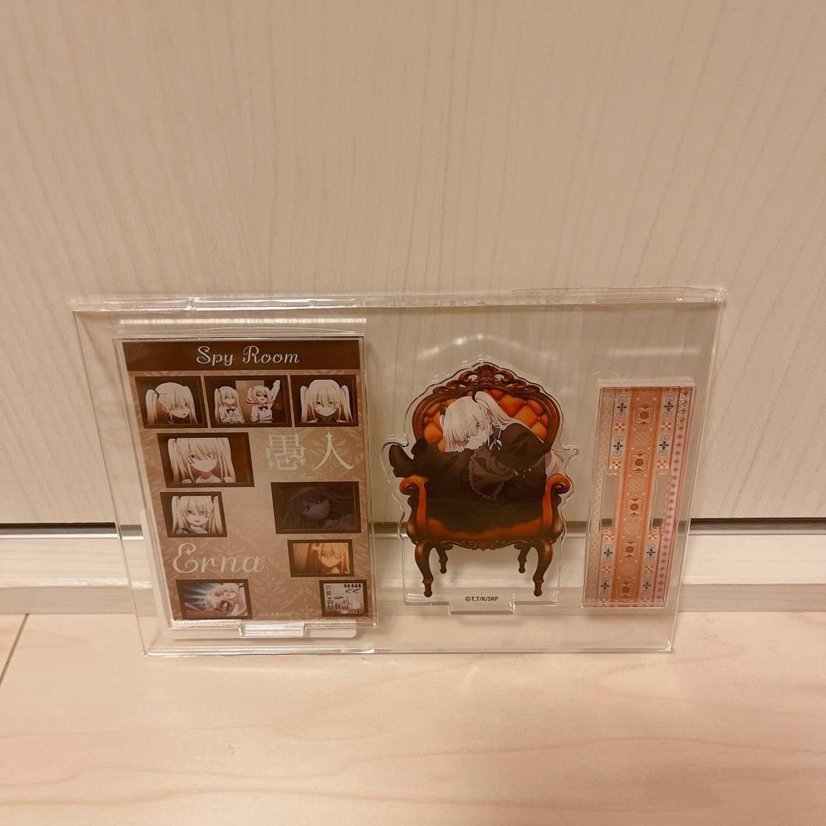 Spy Classroom Acrylic Stand Elna