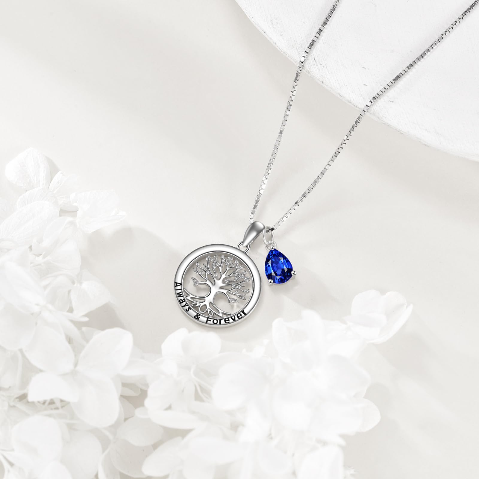 YFN Baum des Lebens Halskette 925 Sterling Silber Lebensbaum Anhänger Familie Baumschmuck September Geburtsstein Muttertag Geschenk für Damen Mutter Großmutter