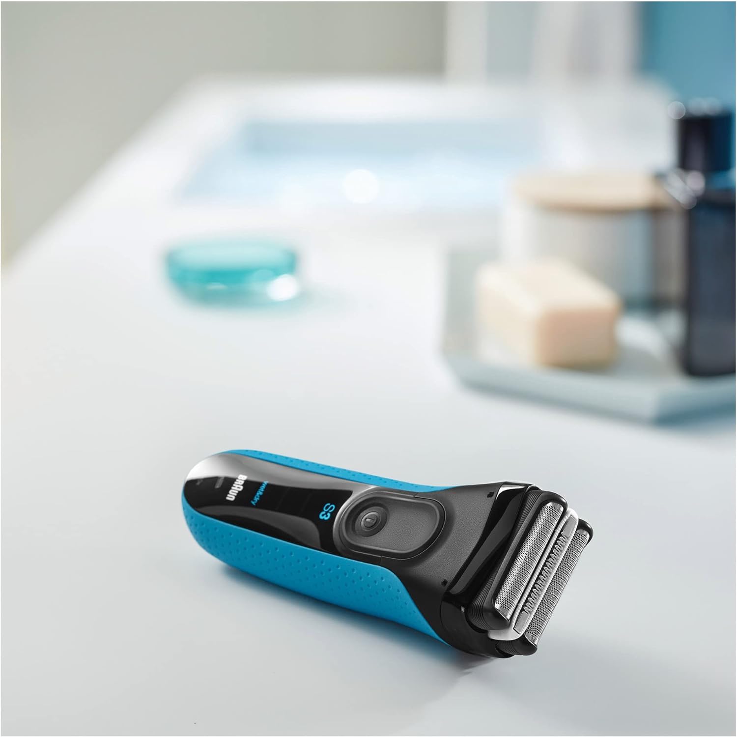 Braun Series 3 ProSkin Elektrorasierer, Trimmer, Rasierer Herren Elektrisch, mit Reise-Etui, Geschenk Mann, Wet&Dry, Made in Germany, 3045s, schwarz/blau