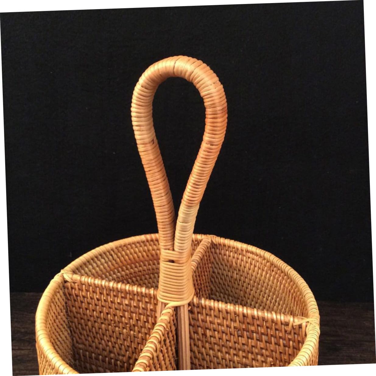 Aufbewahrungskorb aus Rattan für Schreibtisch und Homeoffice | Natürliche Flechtoptik, Leichtes Format für Kleine Utensilien, für Wohnbereich und Fotorequisiten