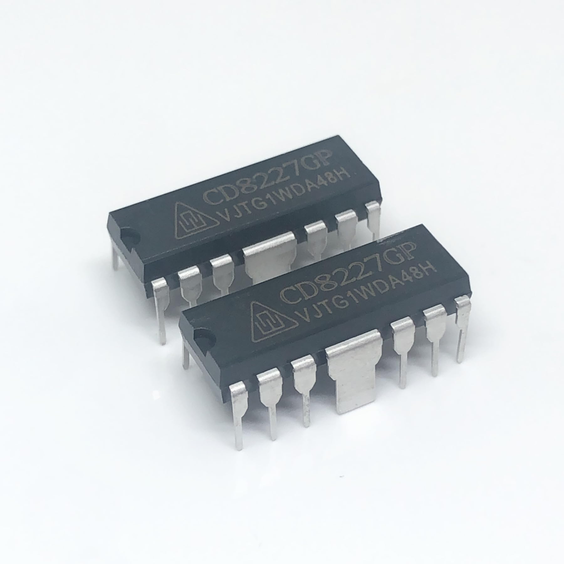 10PCS CD8227GP YD8227 TA8227P DIP-14