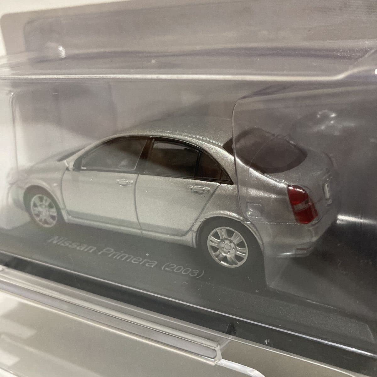日産プリメーラ　ミニカー INNO64 1/64スケール「日産プリメーラ(P10) 」(ガンメタルグレー