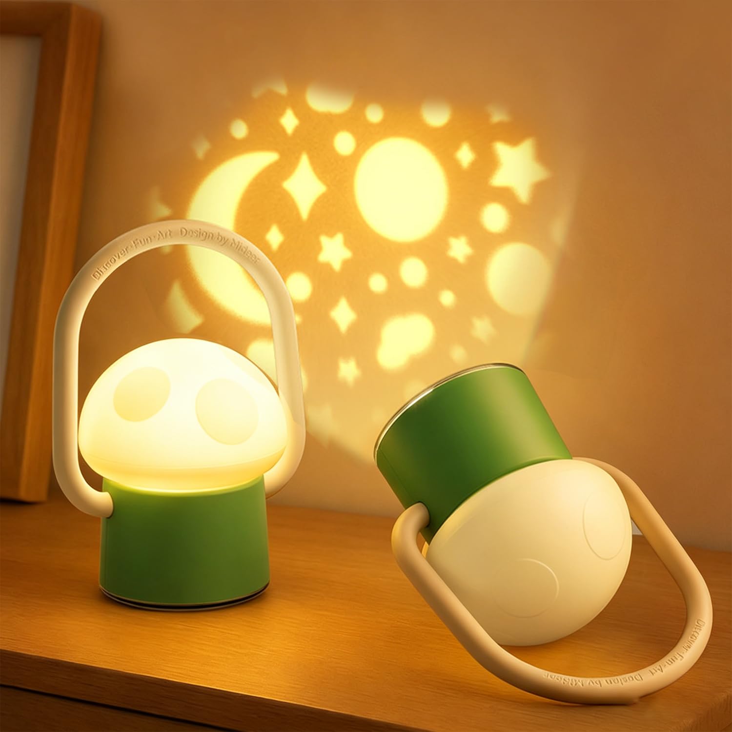Lampka nocna z grzybami, przenośna lampa projekcyjna z gwiazdą i księżycem z 10 poziomami jasności, idealna do przedszkoli, sypialni, salonu, podróży i kempingu