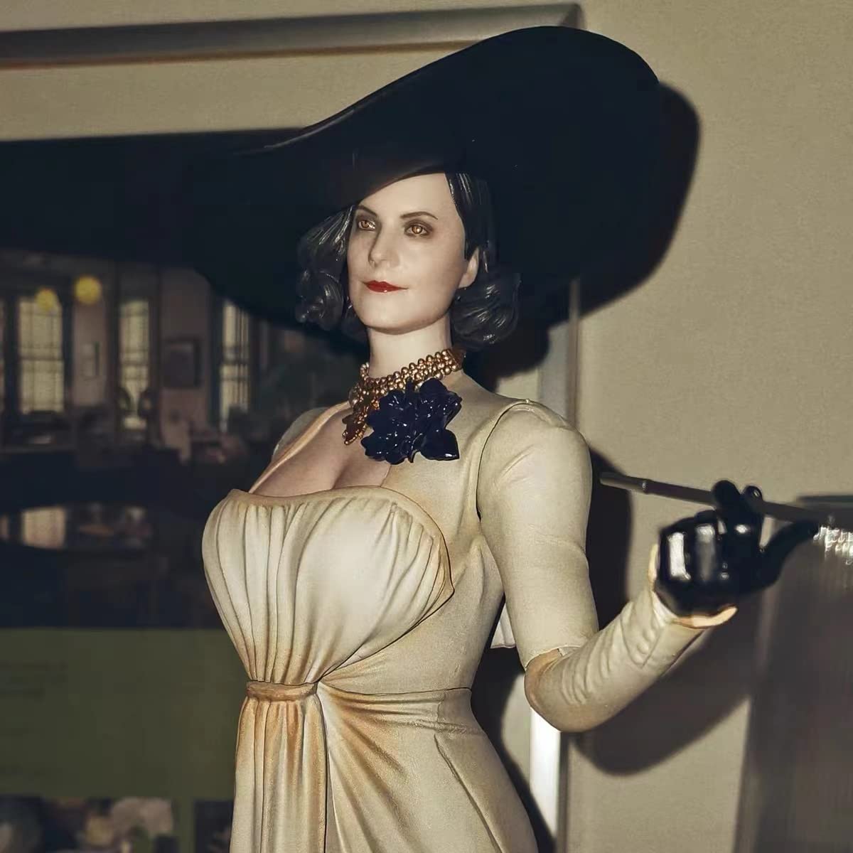 Amazon.co.jp: Alcina Dimitrescu コレクション版 トイフィギュア